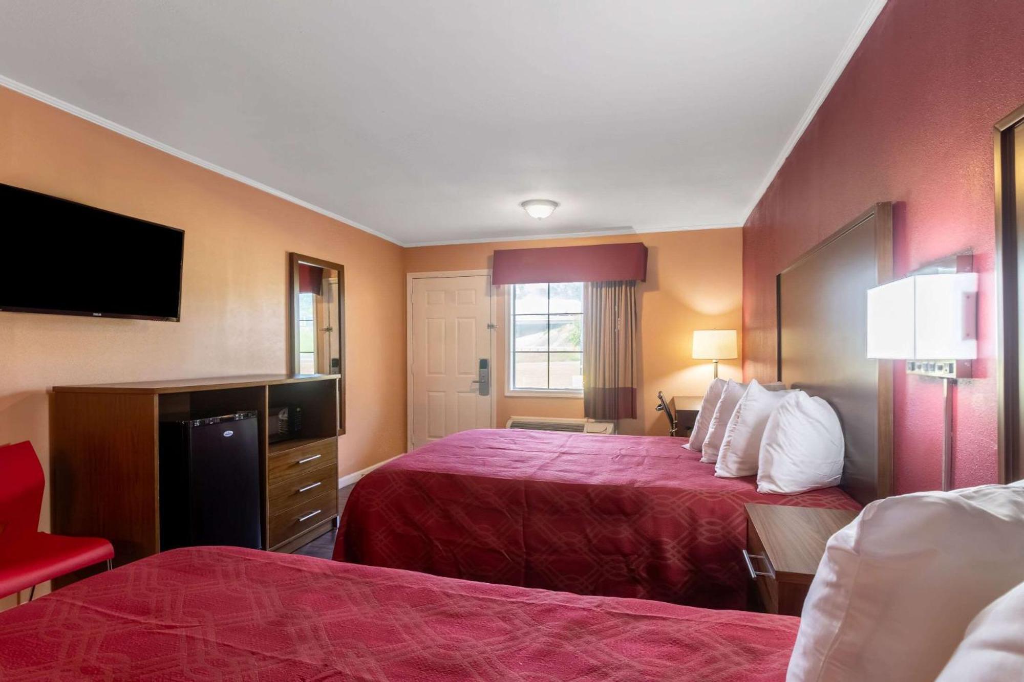 Econo Lodge Cornersville Buitenkant foto