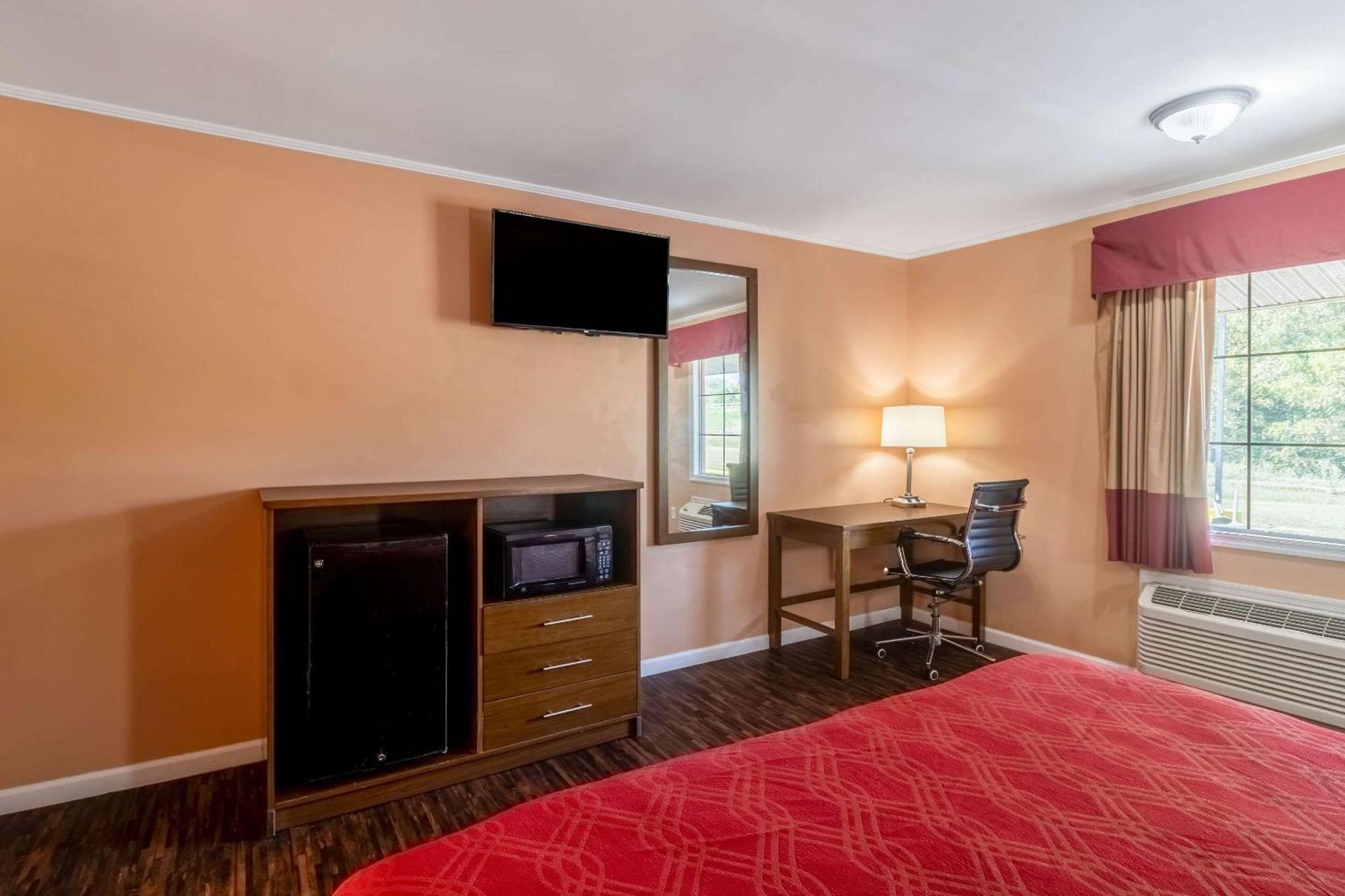 Econo Lodge Cornersville Buitenkant foto
