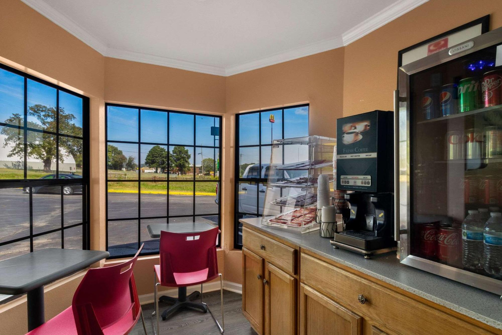 Econo Lodge Cornersville Buitenkant foto