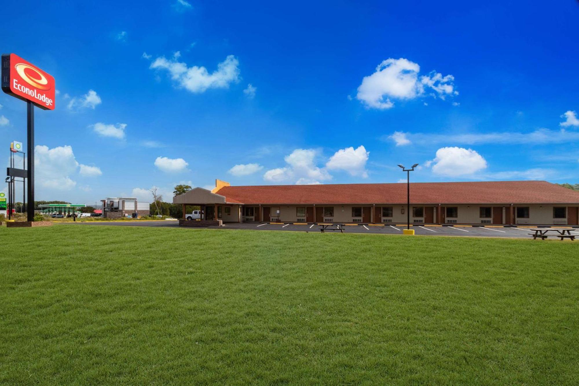 Econo Lodge Cornersville Buitenkant foto