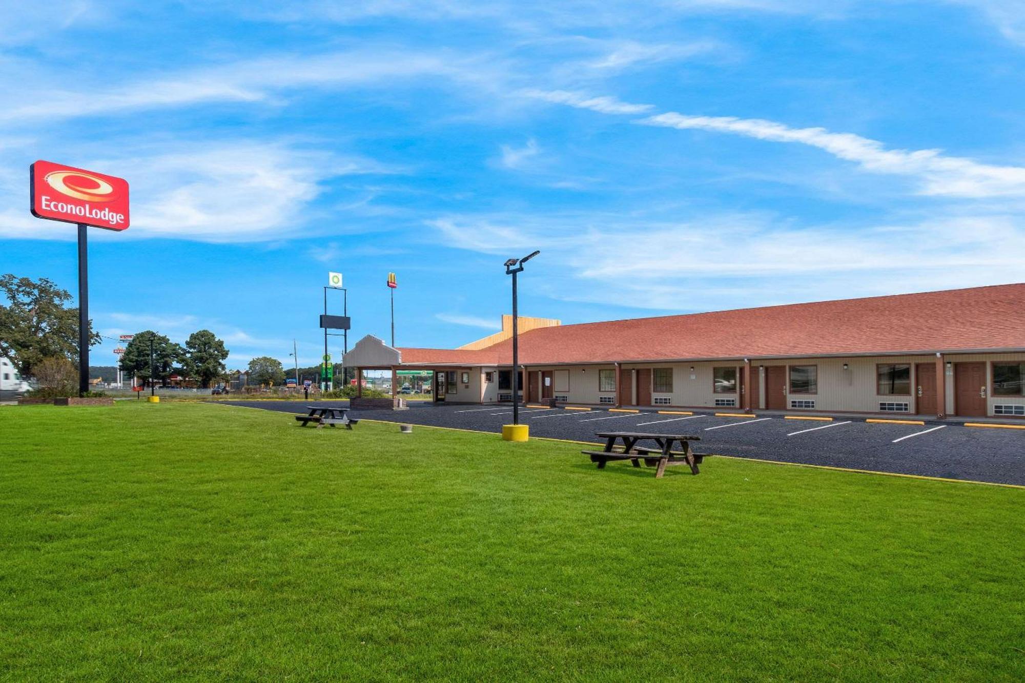 Econo Lodge Cornersville Buitenkant foto
