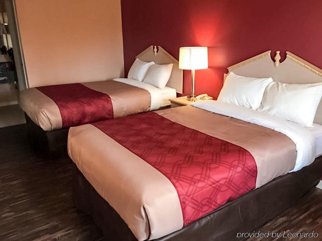 Econo Lodge Cornersville Buitenkant foto