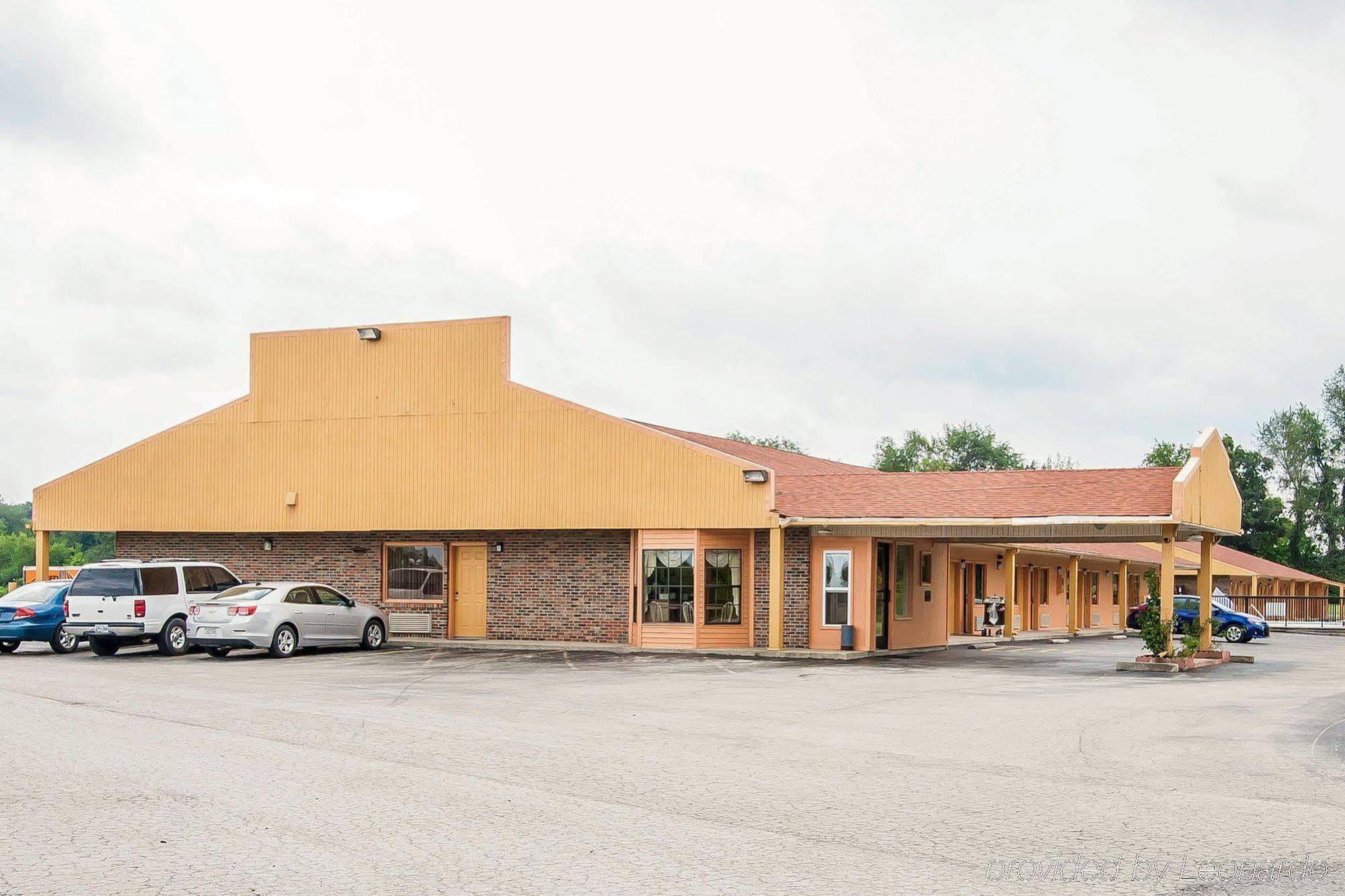 Econo Lodge Cornersville Buitenkant foto