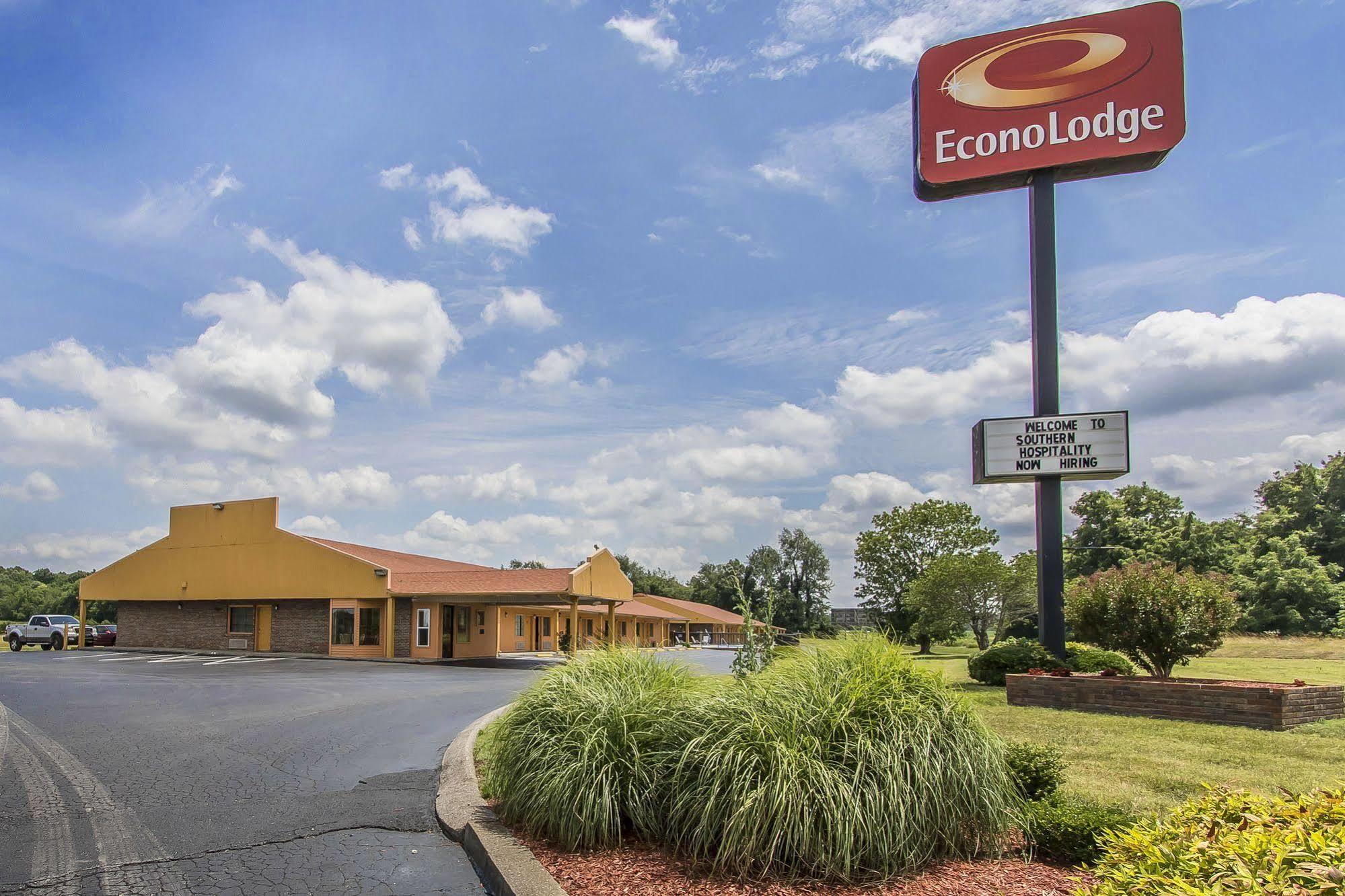 Econo Lodge Cornersville Buitenkant foto